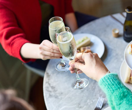 Afternoon Tea Lifestyle PROSECCO Xmas 20241050 Webres