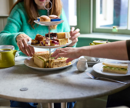 Afternoon Tea Lifestyle TEA Xmas 20240847 Webres